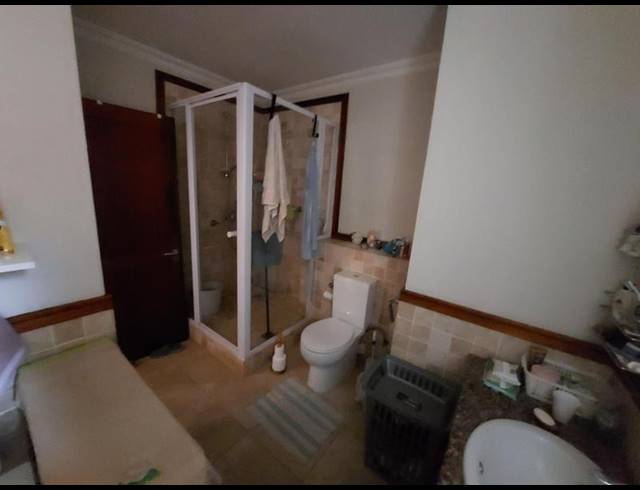 1 BEDROOM APARTMENT FOR SALE IN NEWLANDS